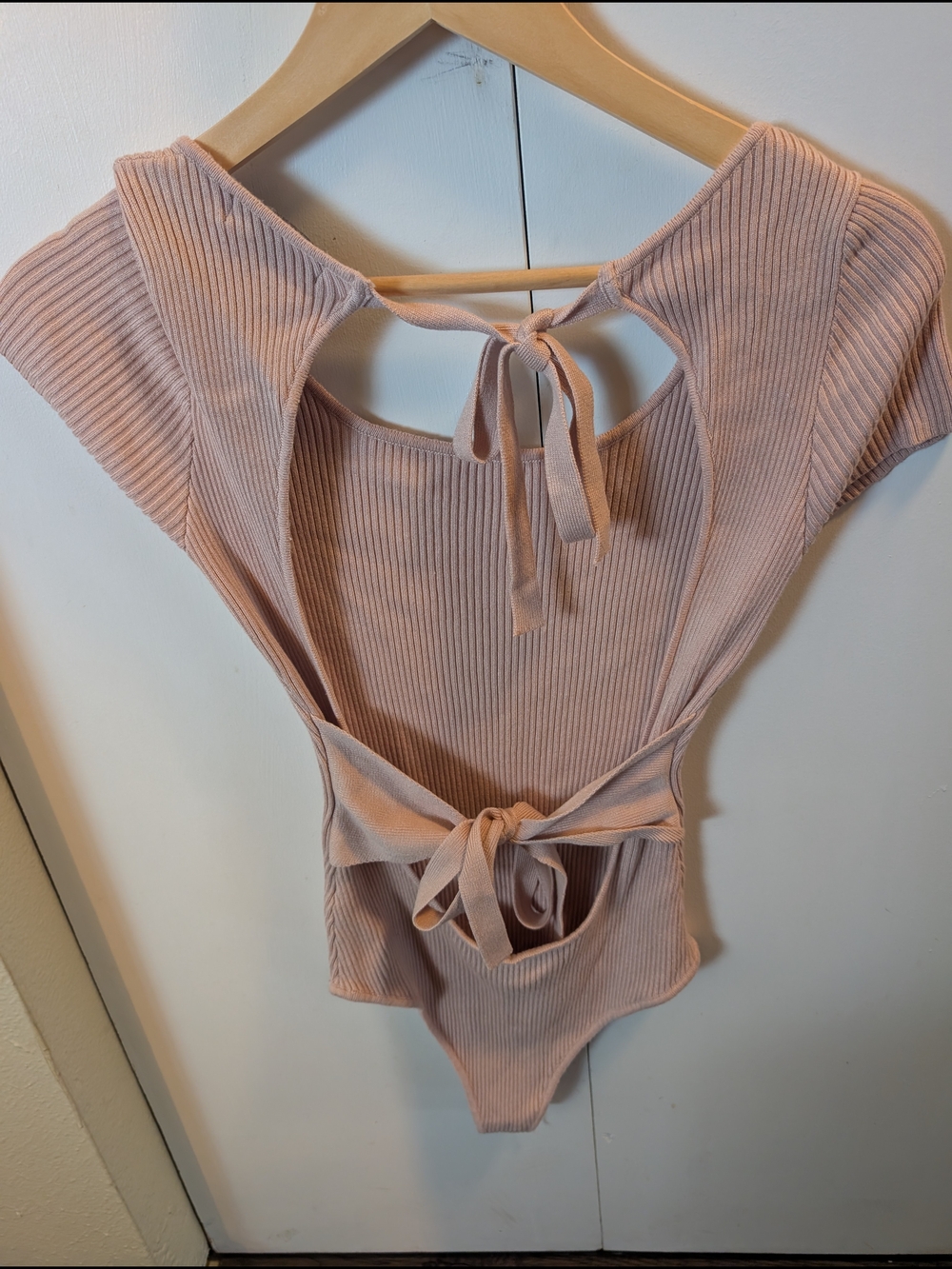 Lulu Open-Back Ribbed Tie-Back Bodysuit in Blush Pink - Picture 4 of 5